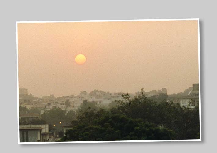 Solnedgång över New Delhi